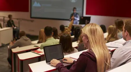 Best Classes to Take Online In College