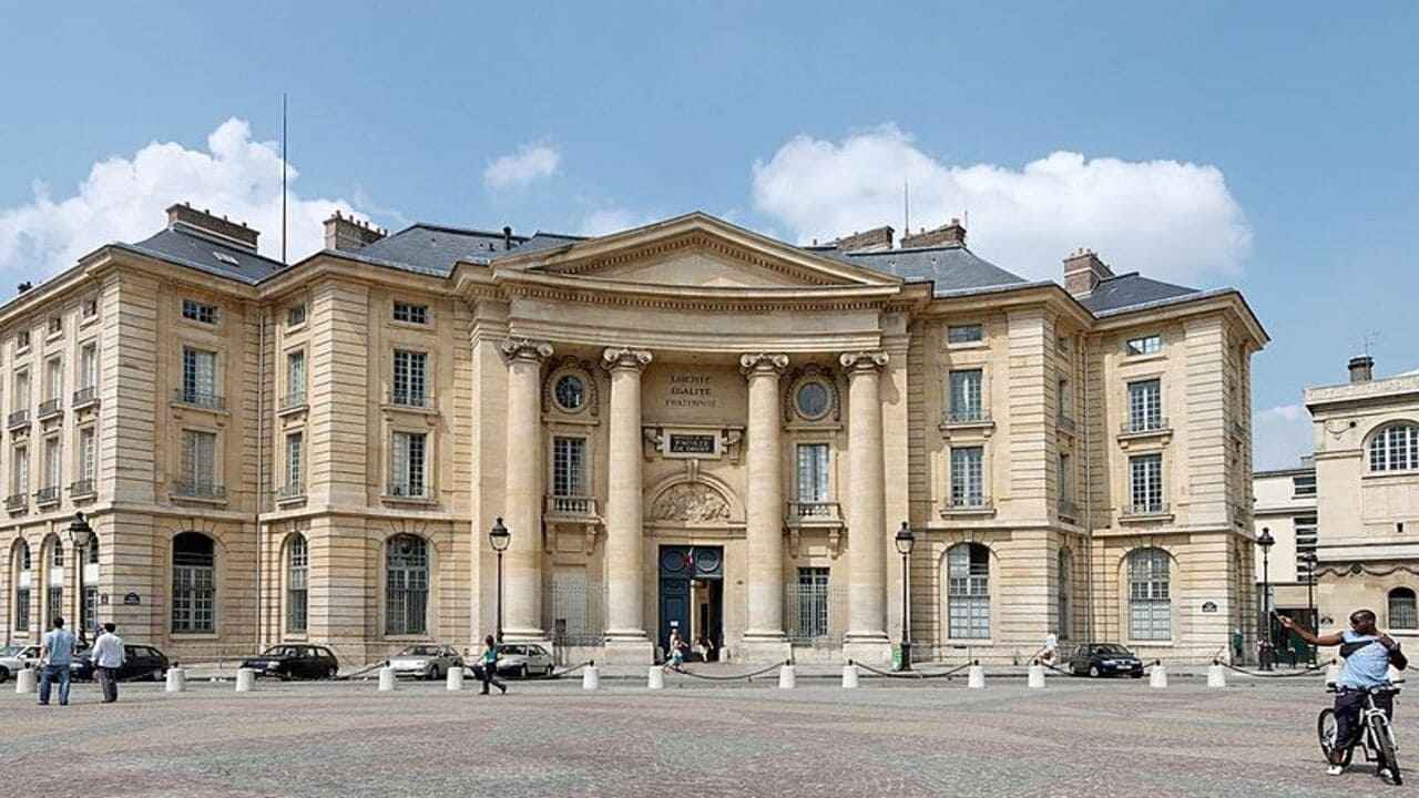A Historical Overview of the Oldest Colleges in Paris