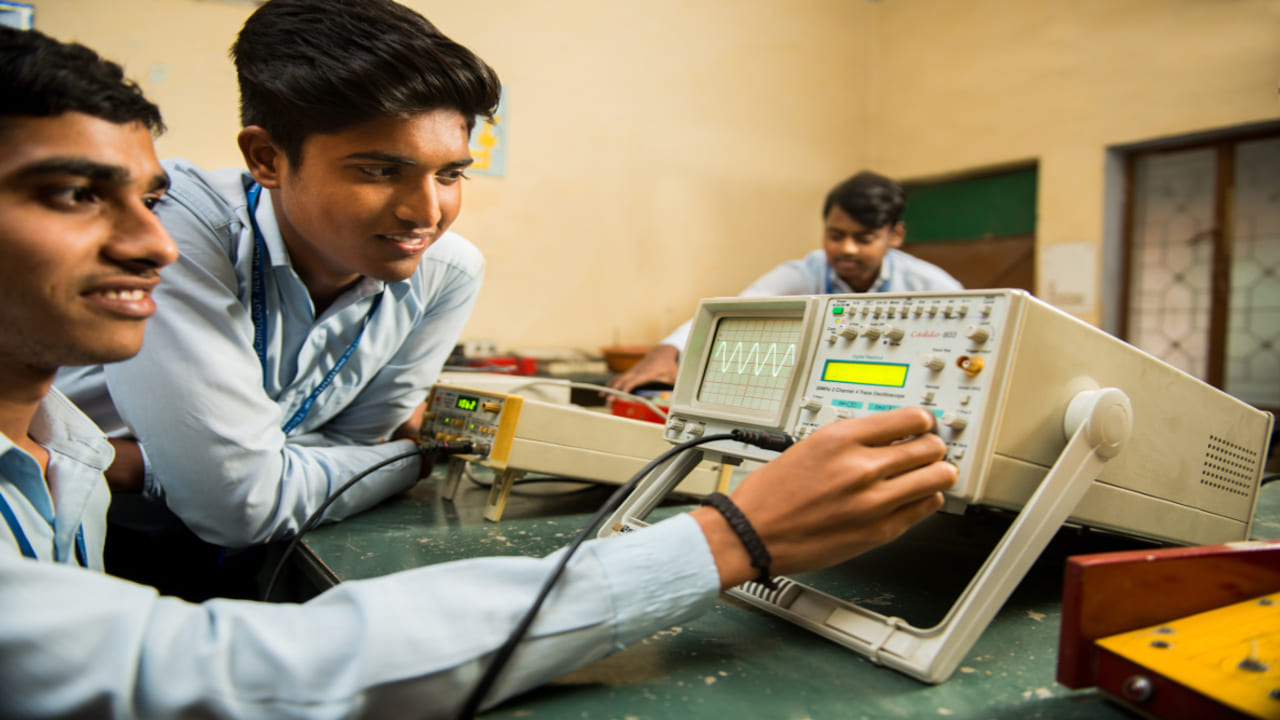 Best Universities for Masters in Telecommunication Engineering